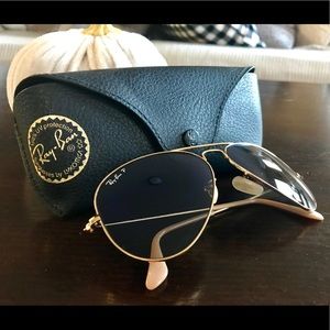 Brand new aviator Ray Bans, peach/gold, 58mm, case